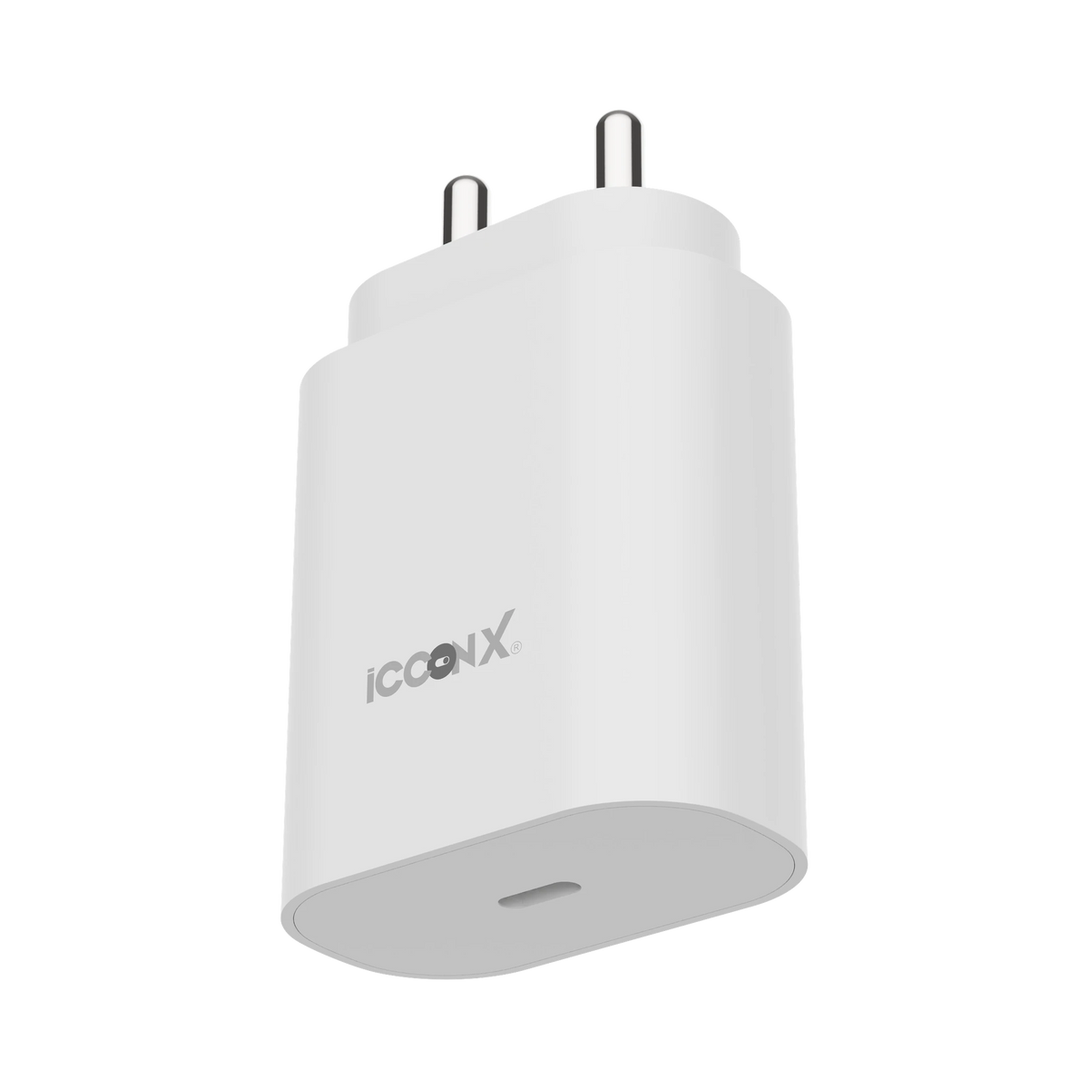 icconX MC 82 33W Type-C wall charger, front three-quarter view